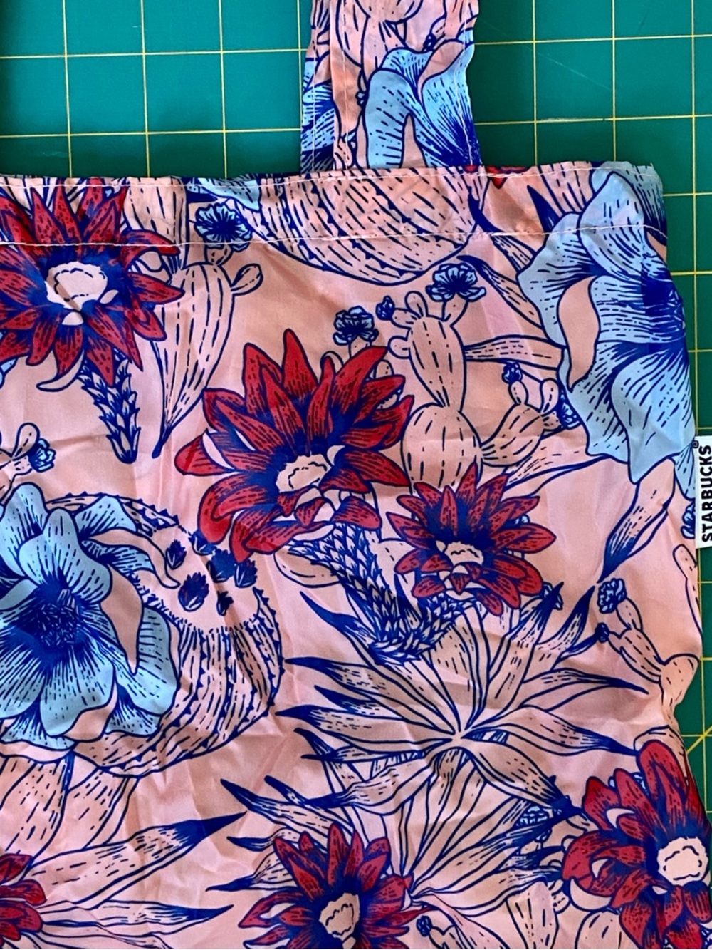 Starbucks Reusable, Packable Pouch, Tote. 2019 Pink Cactus Print - Picture 5 of 10